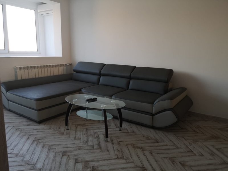 Piata Muncii, 10 minute,